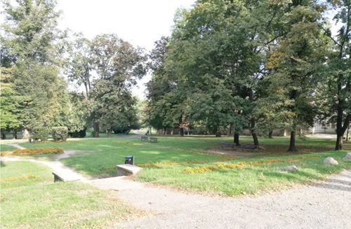 PARK-BOZETECHUV-SAD.jpg